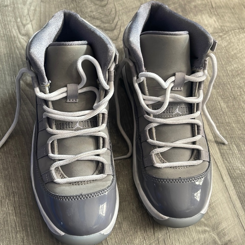 Unisex kids Jordan’s cool greys